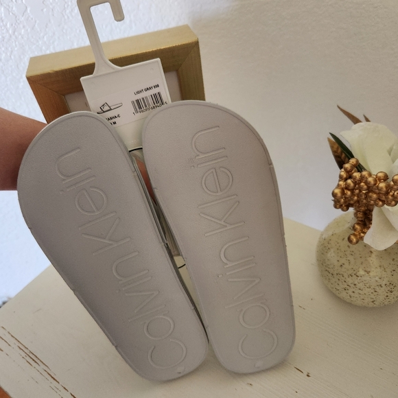 NWT Women's Calvin Klein Jeans Slides Size 8 Color Grey/Black Logo - Picture 6 of 6